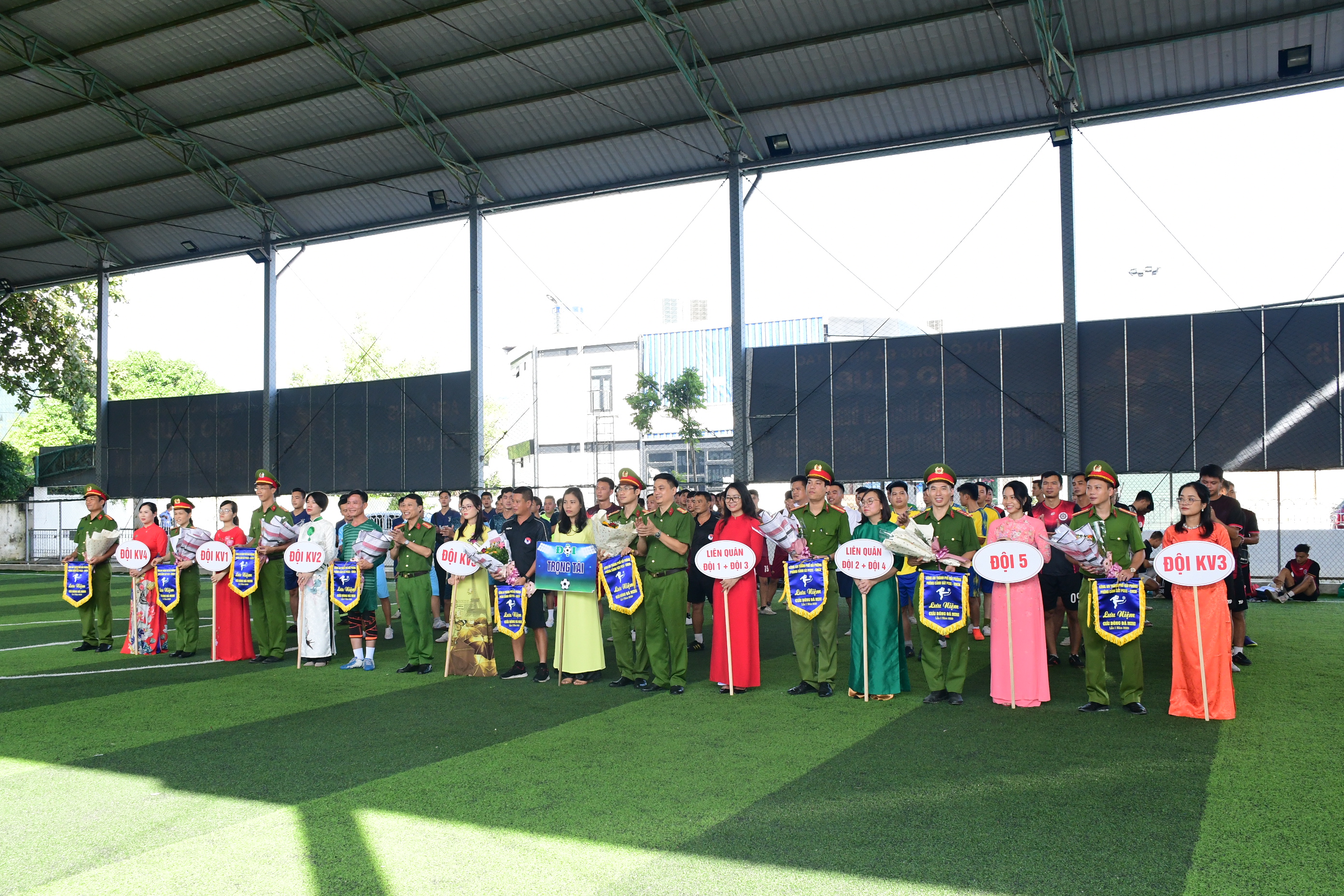 Phòng Cảnh sát Phòng cháy chữa cháy và cứu nạn cứu hộ: Giao hữu bóng đá chào mừng kỷ niệm 59 năm ngày truyền thống